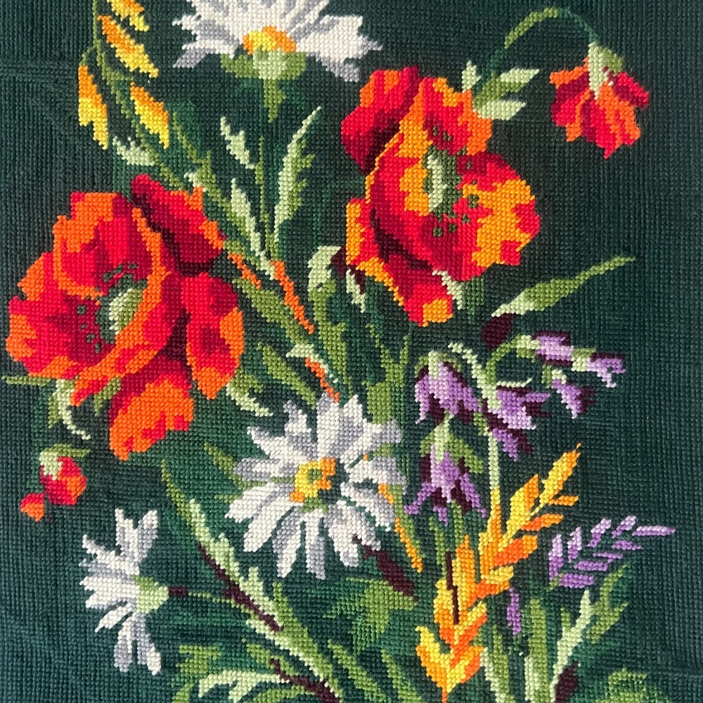 French Floral Needlepoint Vintage Margot de Paris Hand Stitched Tapestry #557 - Picture 15 of 16